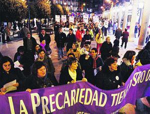 Mas de mil personas reclaman el fin de la discriminación laboral femenina